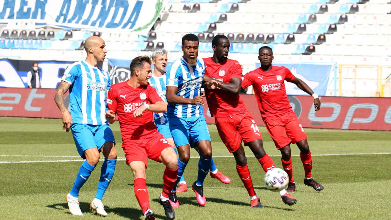 Sivas'a 4 dakikada 3 puan!