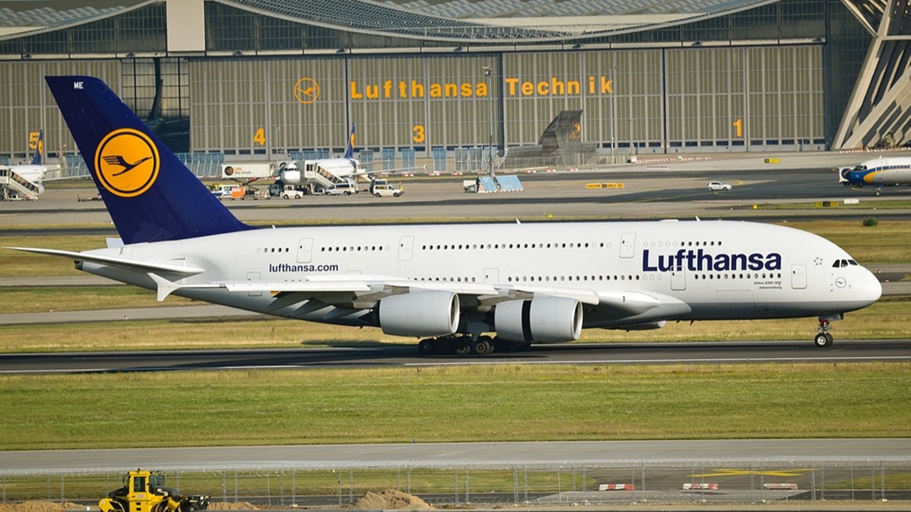 Lufthansa 22 binden fazla çalışanı işten çıkartacak
