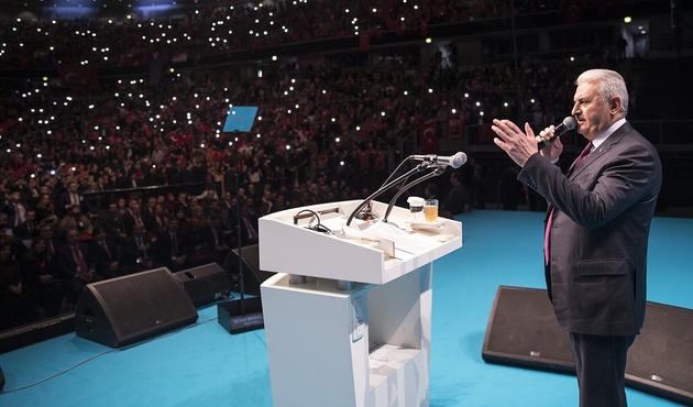 Başbakan: "Sandıktan 'evet' çıkacak, siz de biteceksiniz!"