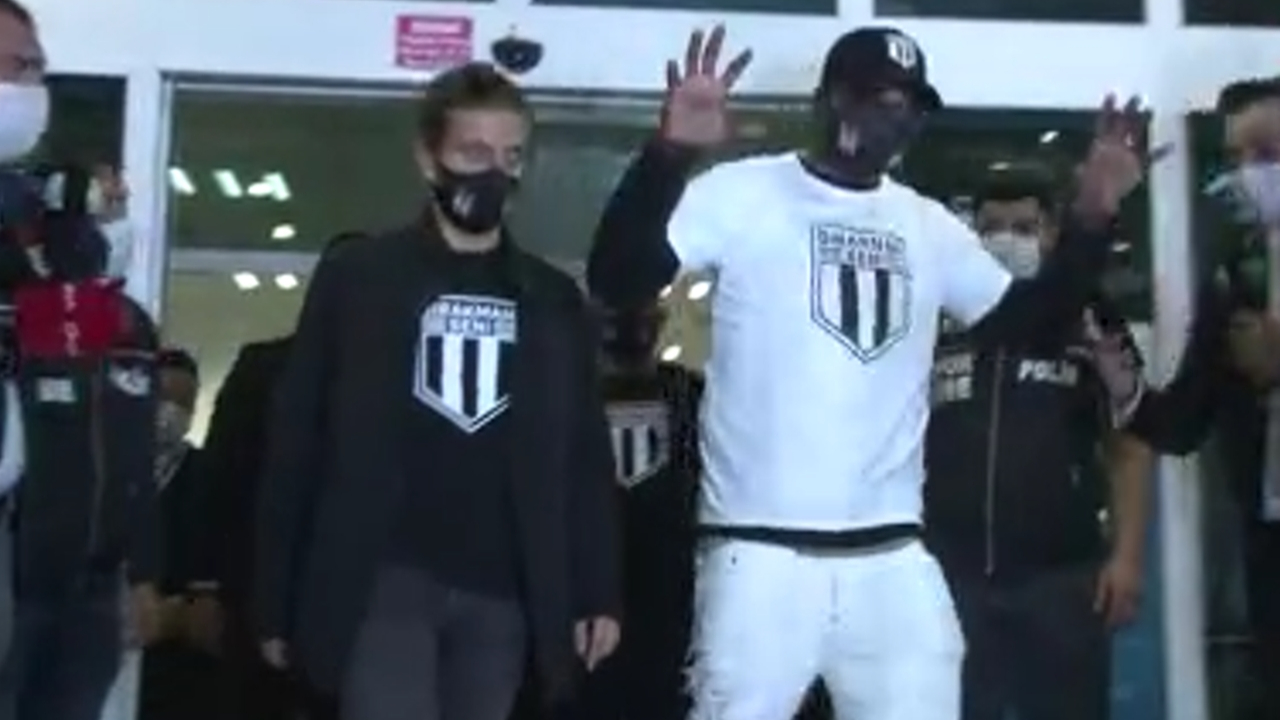 Aboubakar Beşiktaş için İstanbul'da
