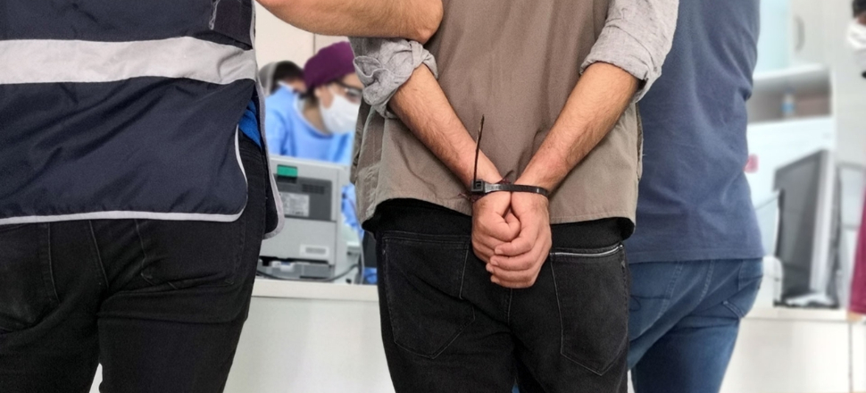 Devleti 1 milyon lira zarara uğrattılar
