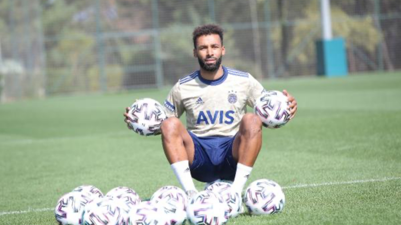 Sangare: İdolüm Dani Alves ve Marcelo