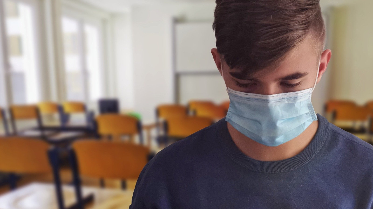 Maske düştü, korona göründü