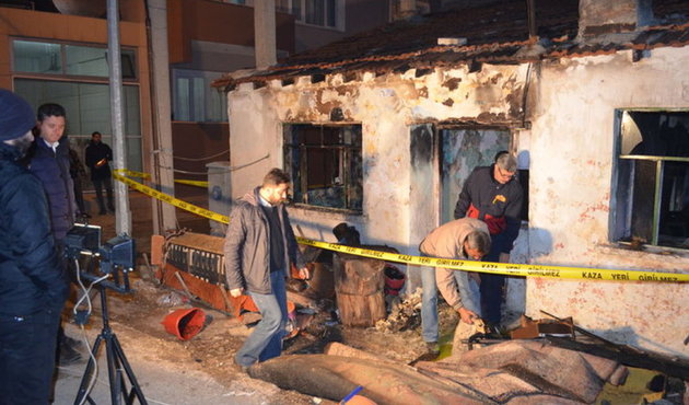 Çanakkale'de 13 aylık bebek yangında öldü