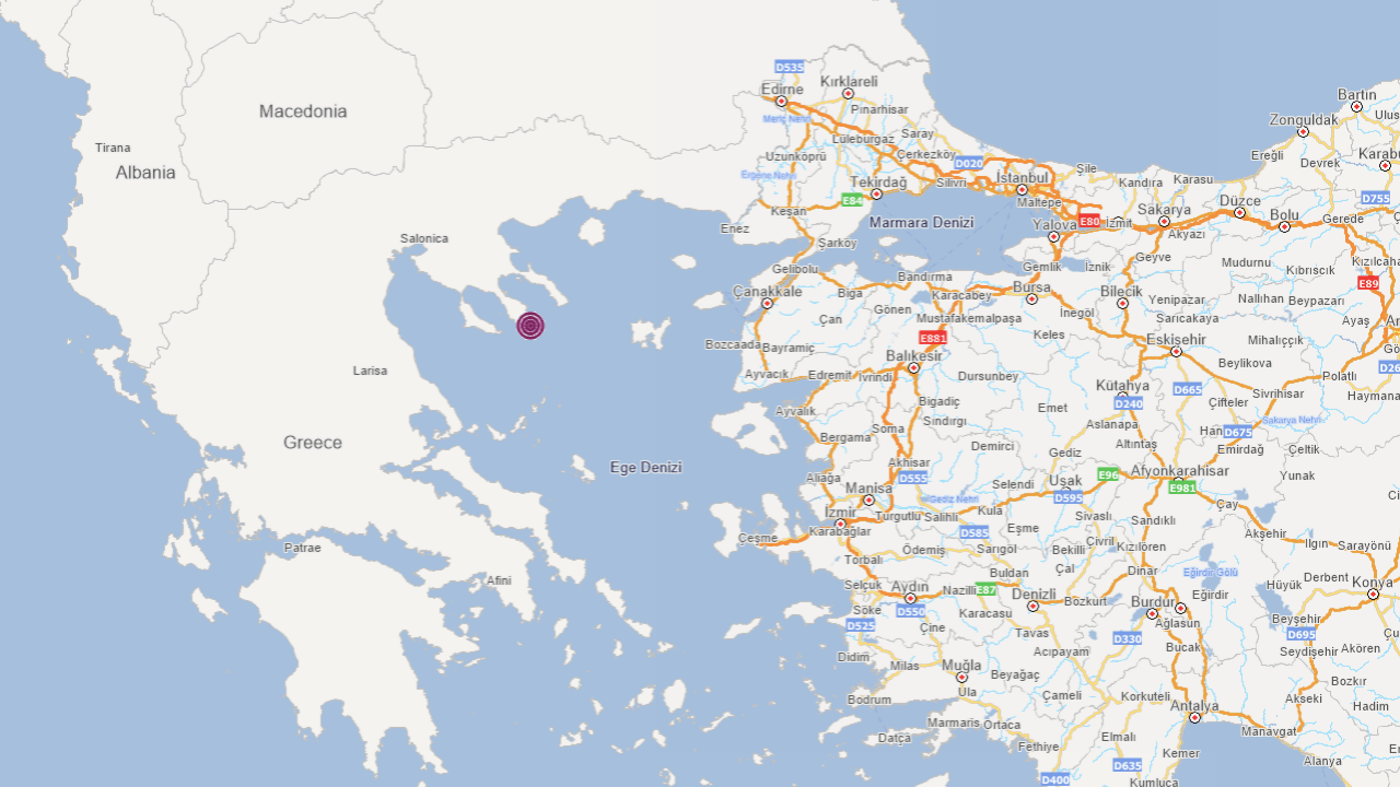 Yunanistan'da şiddetli deprem!