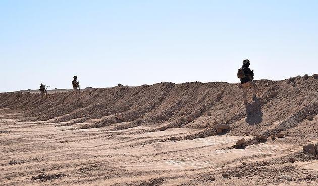 Irak'ta DEAŞ'a karşı 45 kilometrelik hendek
