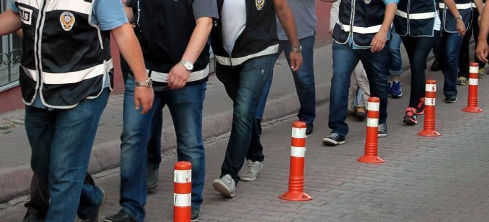 Diyarbakır'da terör soruşturmasında 14 kişi yakalandı