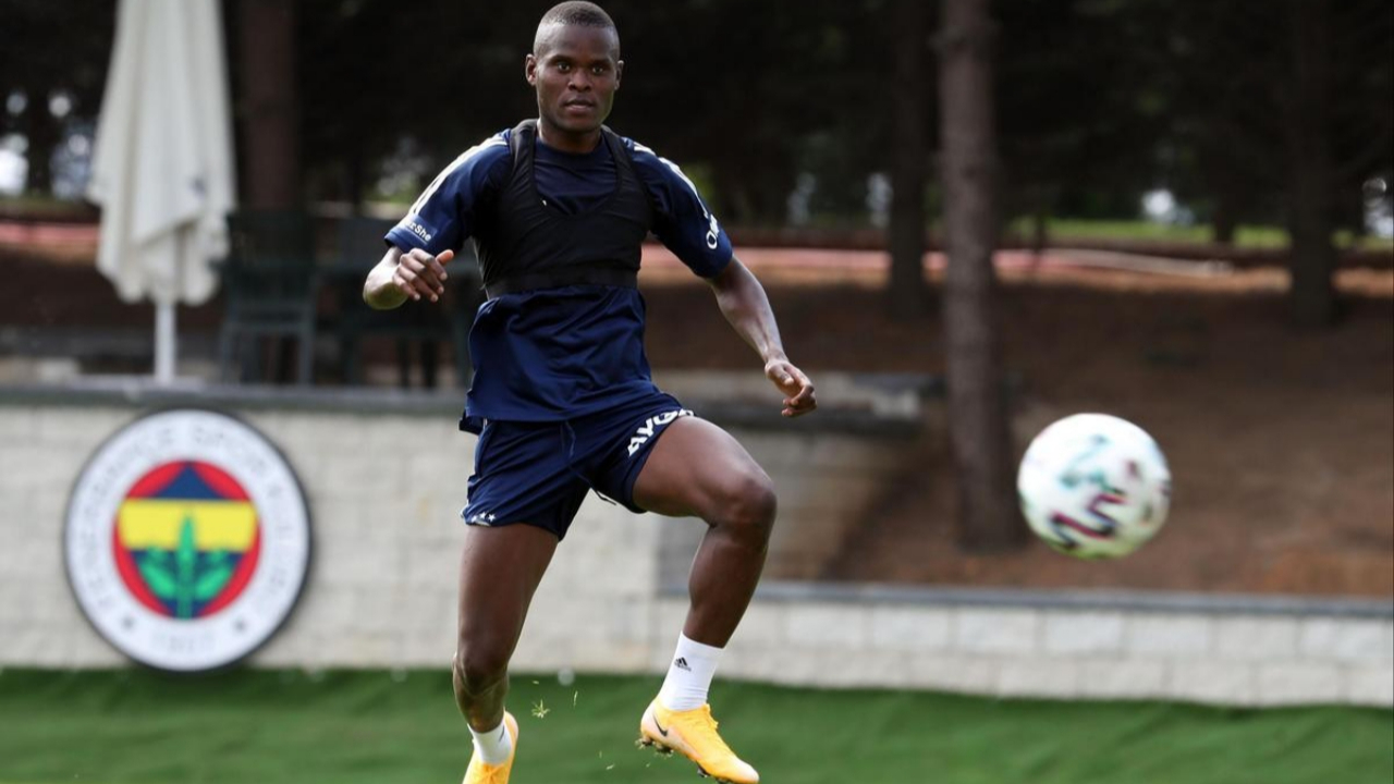 Aston Villa'dan Samatta açıklaması