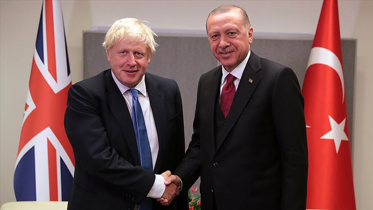 Cumhurbaşkanı Erdoğan, Boris Johnson'la görüştü