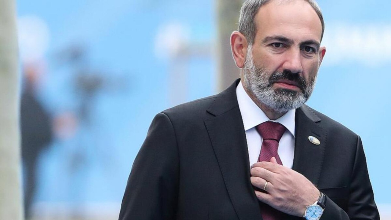 Ermenistan'da 18 yaş üstüne ülkeden çıkış yasağı