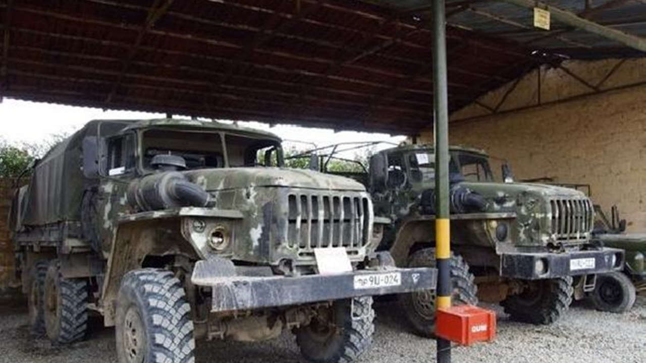 Büyük darbe alan Ermenilerin teçhizatları ortaya çıktı