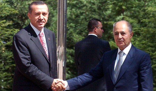 "Ahmet Necdet Sezer'in sahaya inmesi 'evet' konusunda büyük katkı yapar"
