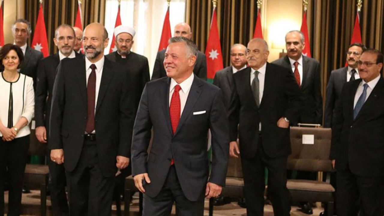 Ürdün hükümetinden istifa kararı
