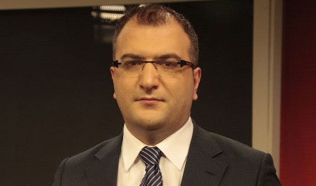 Cem Küçük'ün evi kurşunlandı