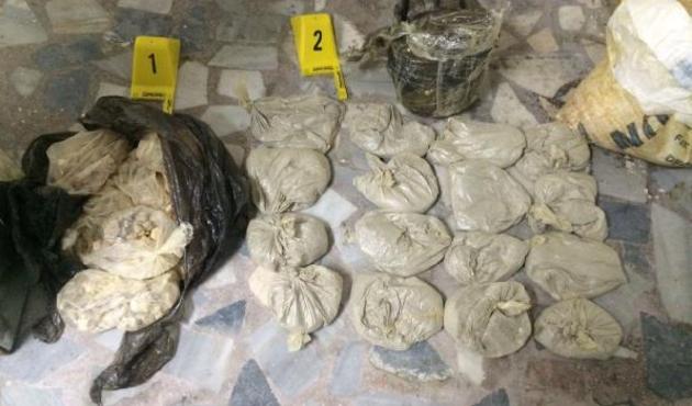 İstanbul'da 111.5 kilo bomba malzemesi ele geçirildi