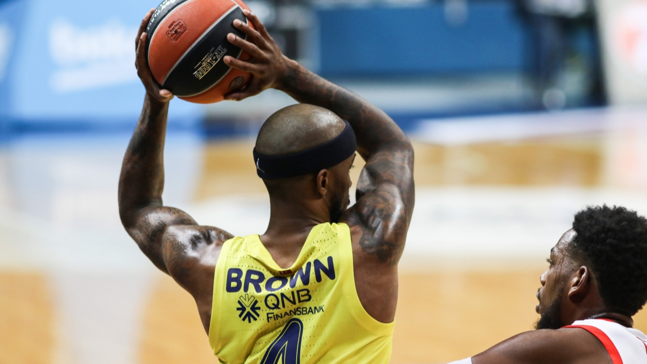 Fenerbahçe Beko güle oynaya: 77-63