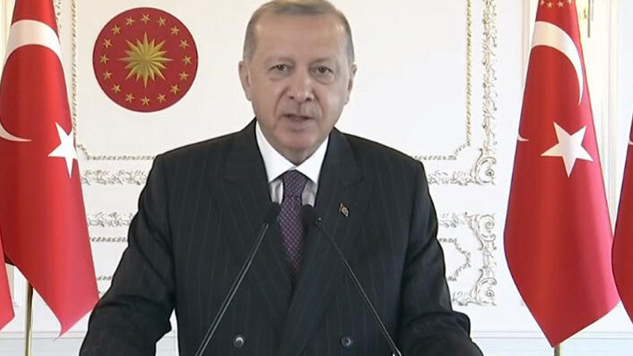 Erdoğan: Suriye ya bize söz verildiği gibi temizlenir ya da biz temizleriz!