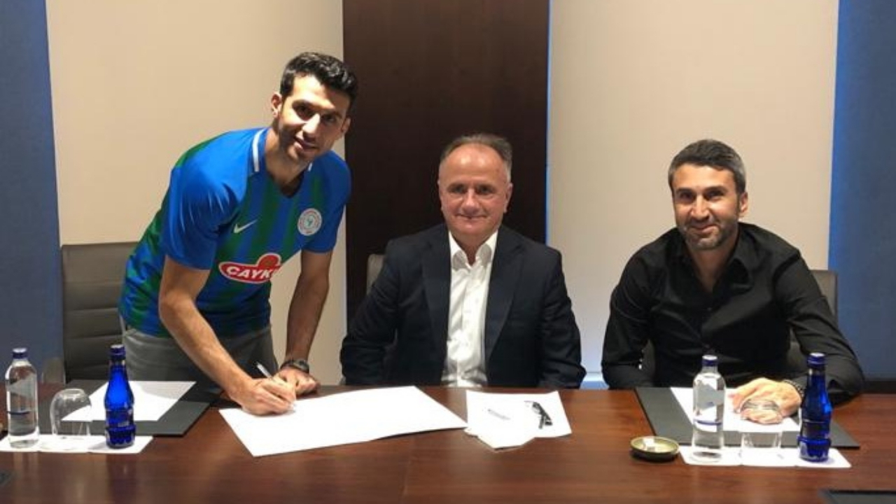 Çaykur Rizespor'dan imza şov