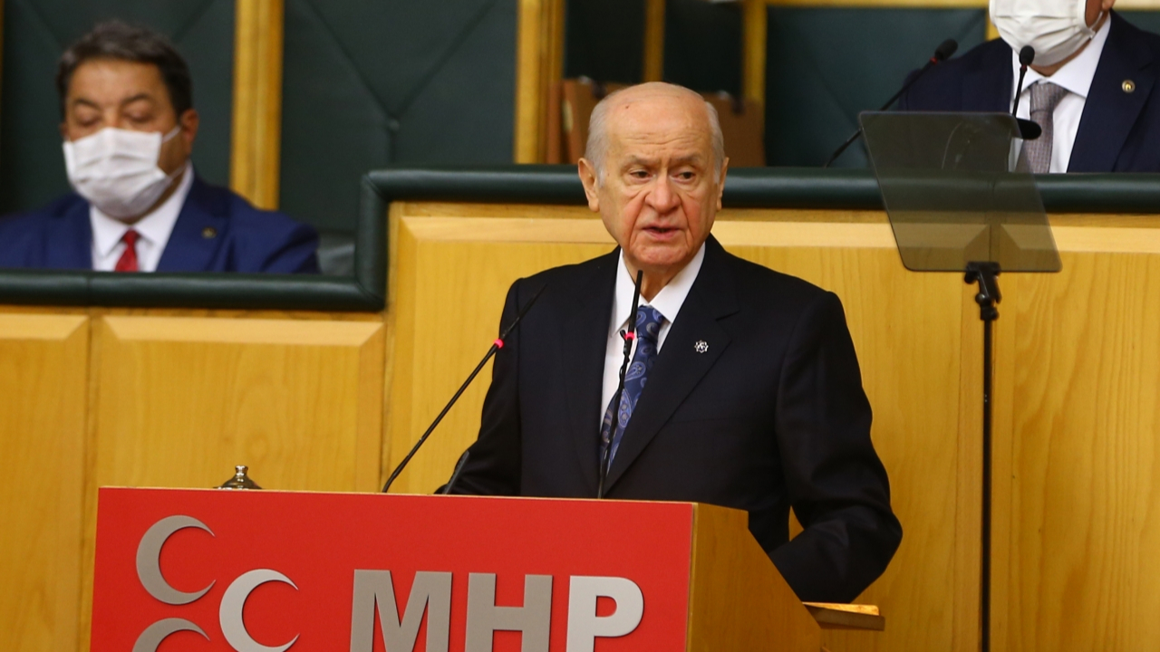 'Macron ne diyorsa CHP servis ediyor'