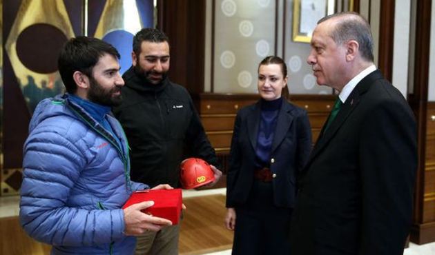 Cumhurbaşkanı Erdoğan dağcıları kabul etti