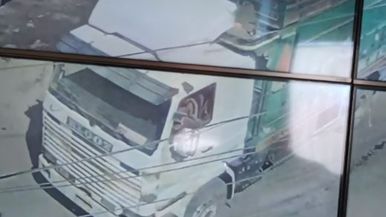 El Bab'da bombalı saldırı! Çok sayıda ölü ve yaralı var...