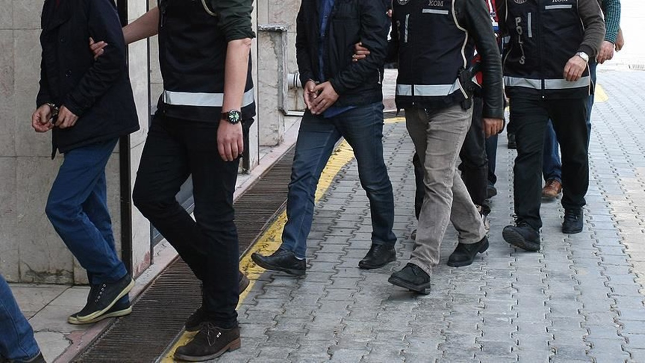 10 ilde FETÖ operasyonu: 21 kişi yakalandı