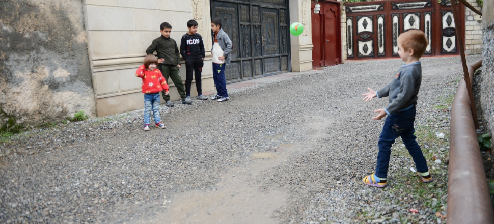 Azerbaycan'da savaşın gölgesinde oyun