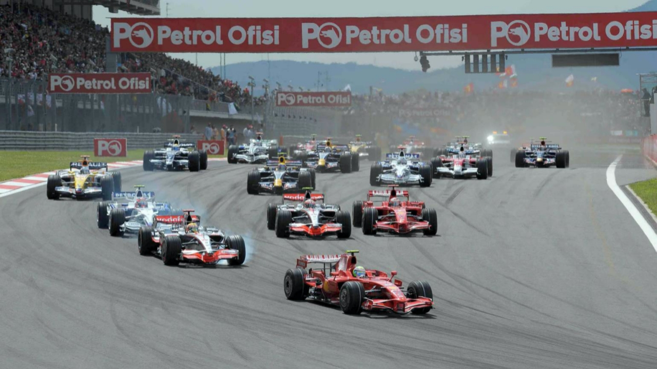 İstanbul Grand Prix seyircili koşulabilir