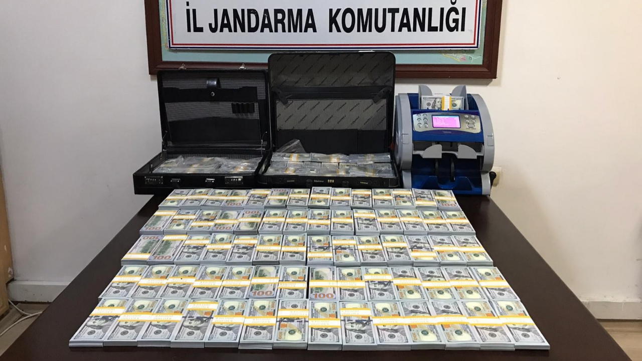 Mersin'de kalpazanlara suçüstü!