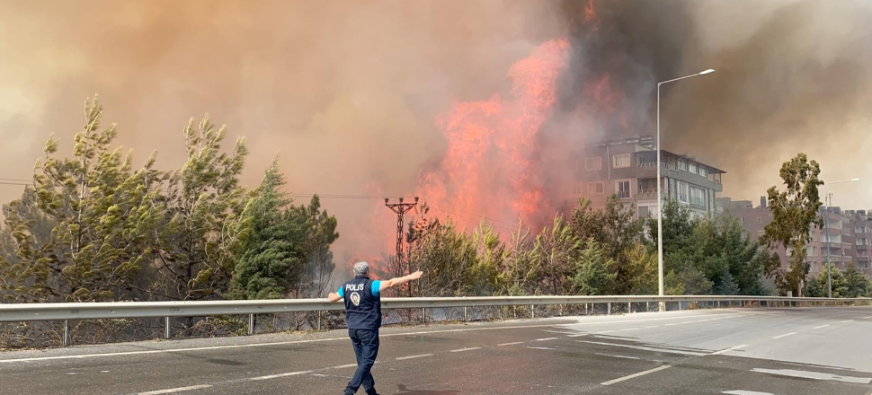 Hatay yangın yeniden büyüdü yerleşim yerleri alev alev!