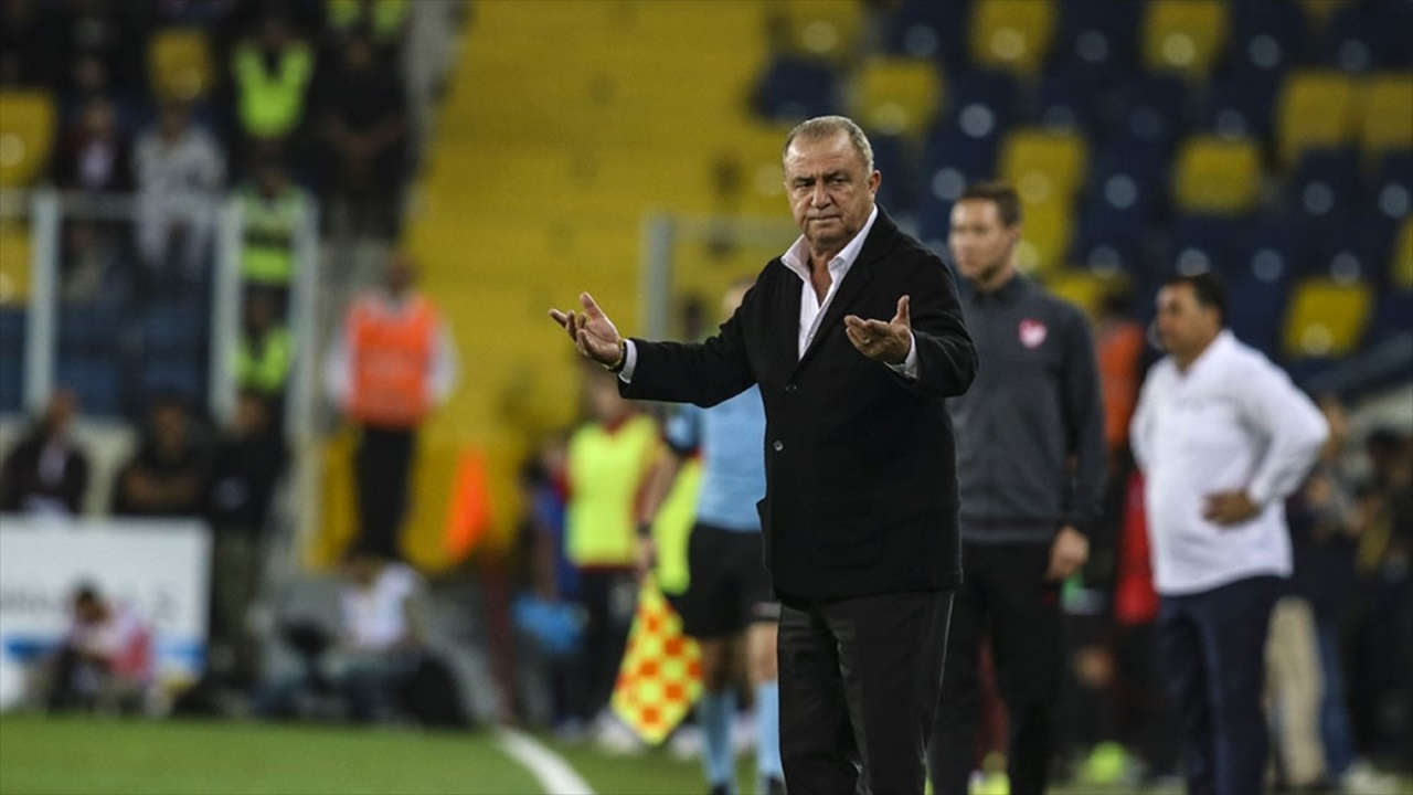 "Galatasaray yönetimi beceriksiz davrandı"