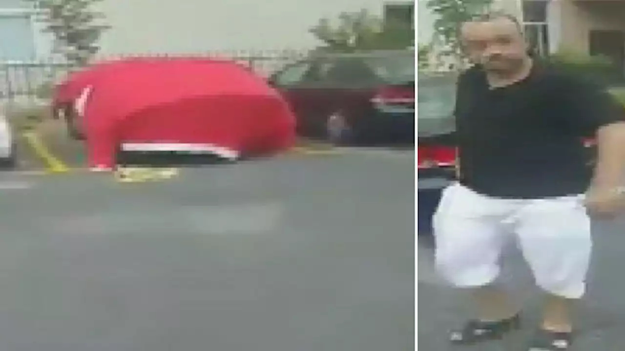 Aracının üzerine Türk Bayrağı seren adam gözaltına alındı