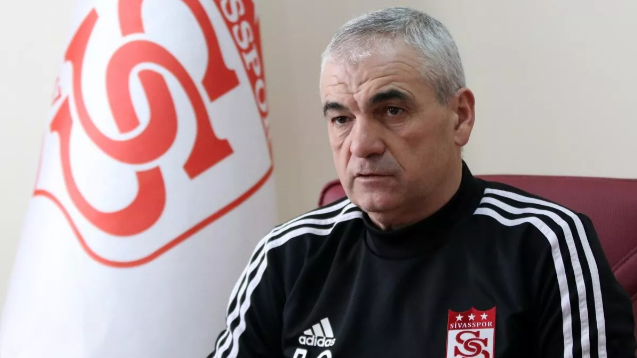 Rıza Çalımbay: Emre Kılınç yanlış yerde oynatılıyor