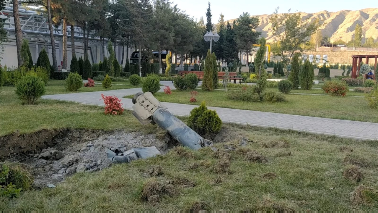 Hacıyev, yabancı elçilik temsilcilerini oraya götürdü