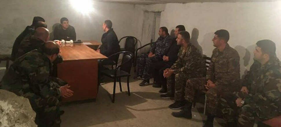 Harutyunyan ve komutanlar sığınakta