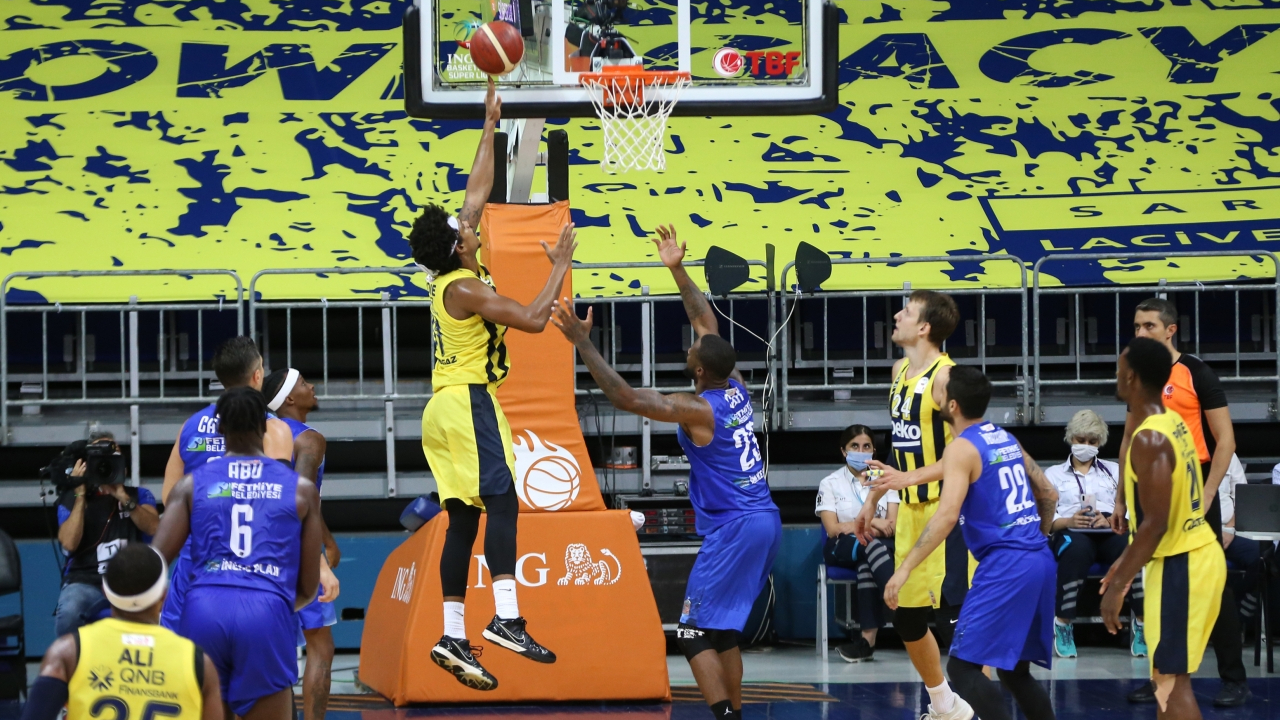 Fenerbahçe Beko'dan Fethiye'ye 39 sayı fark