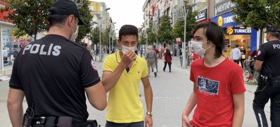 O kentte maske takmayana karantina
