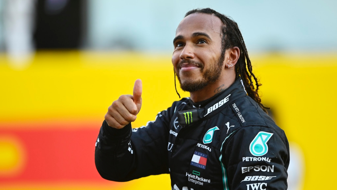 Lewis Hamilton, Michael Schumacher'i yakaladı