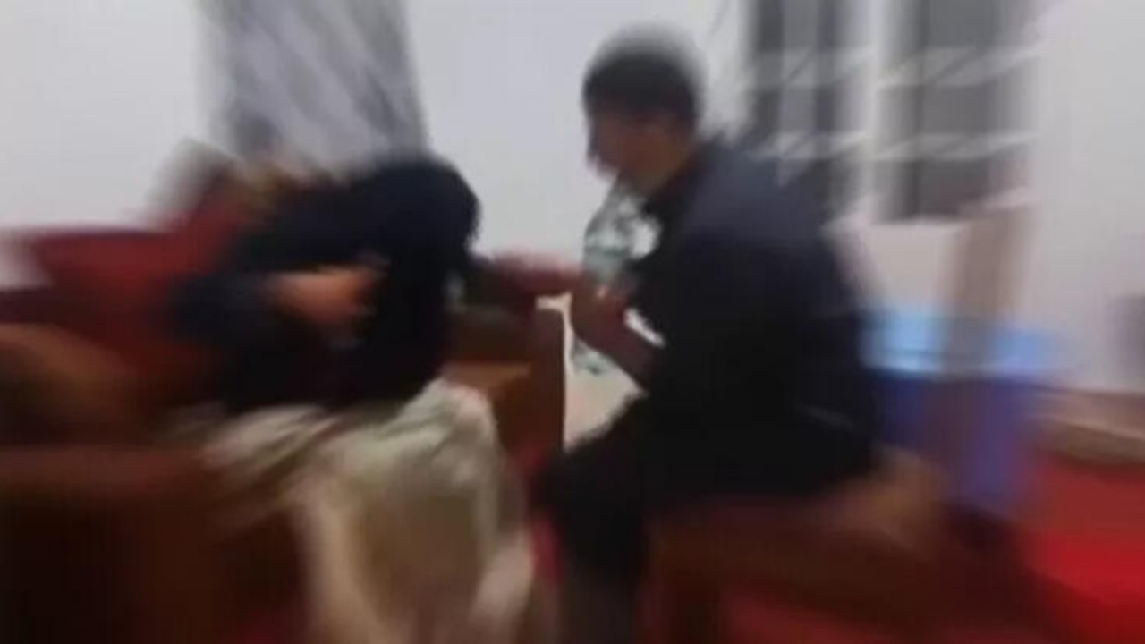 'Karım cinci hocayla anormal münasebette'