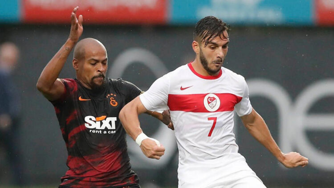 Hürriyet yazarı Tahir Kum: Var arkadaş, bal gibi tokat var!
