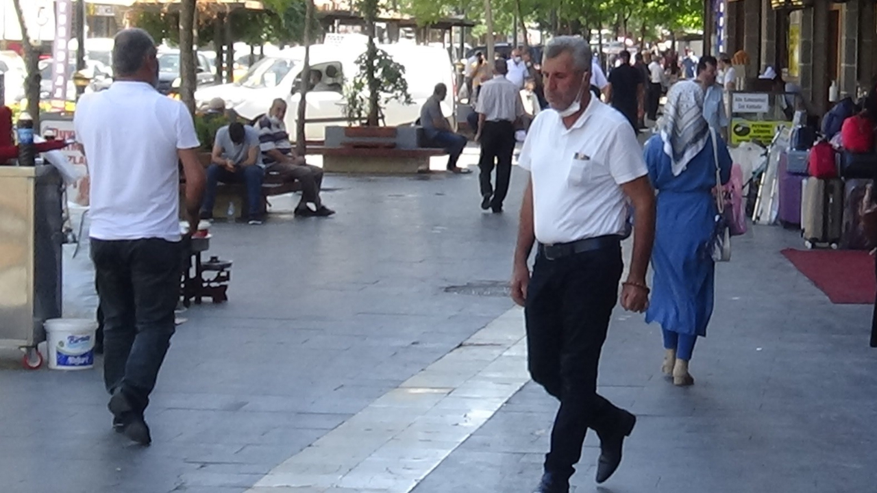 Burun kıllarınızı sakın kesmeyin!