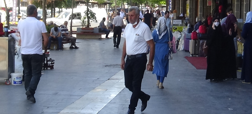 Burun kıllarınızı sakın kesmeyin!