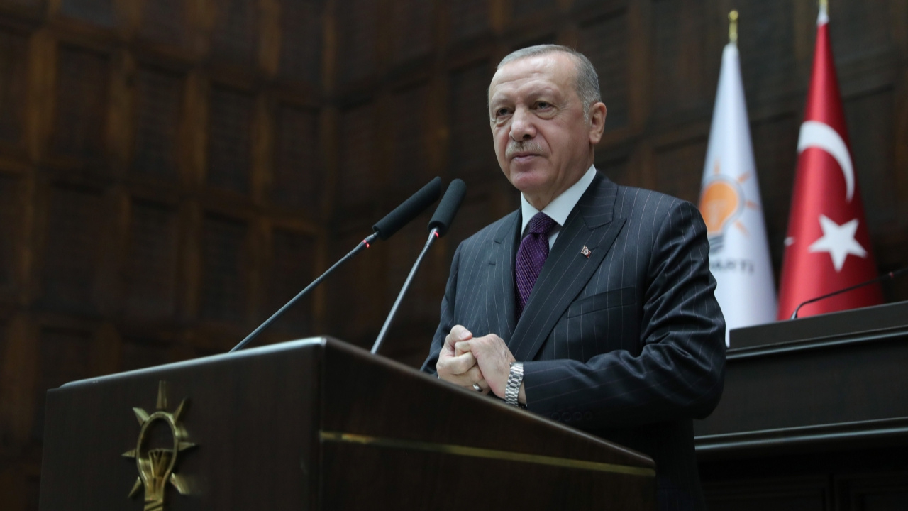 Erdoğan istifasını istedi!