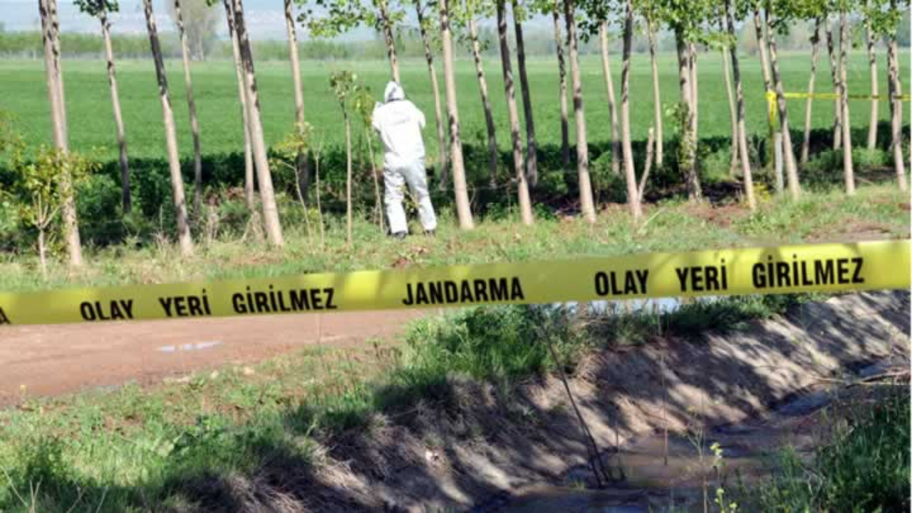 Eski belediye başkanı tarlasında öldürüldü