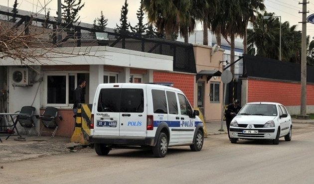 ABD Konsolosluğu tercümanı PKK'dan gözaltında!