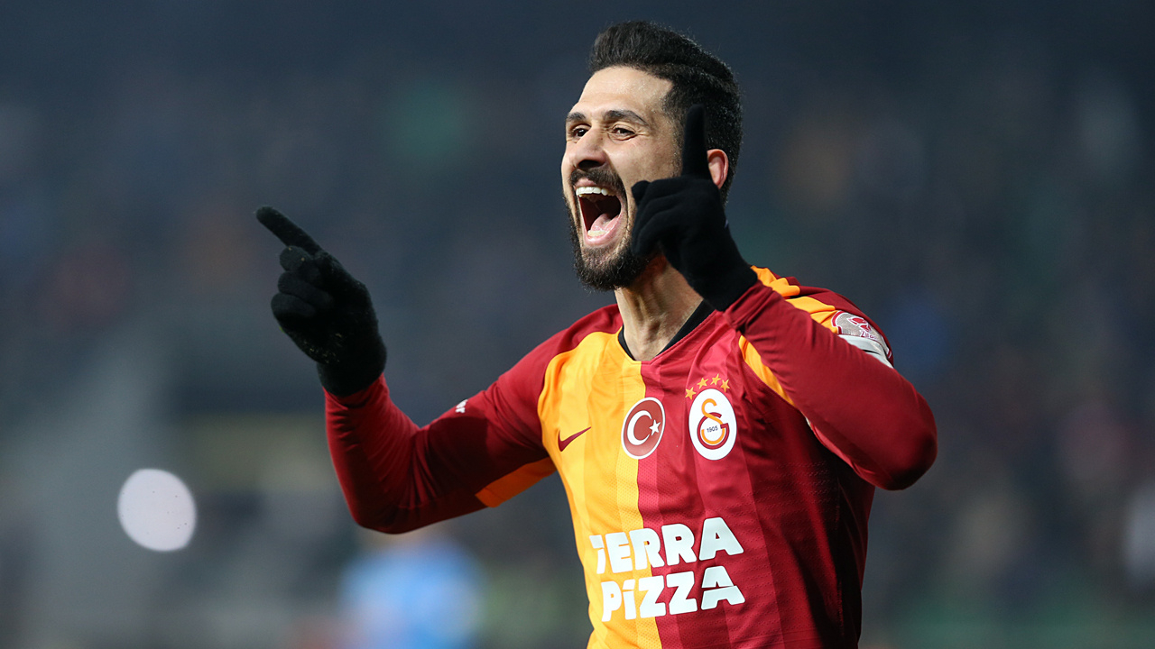 Belhanda'nın yerinde gözü var!