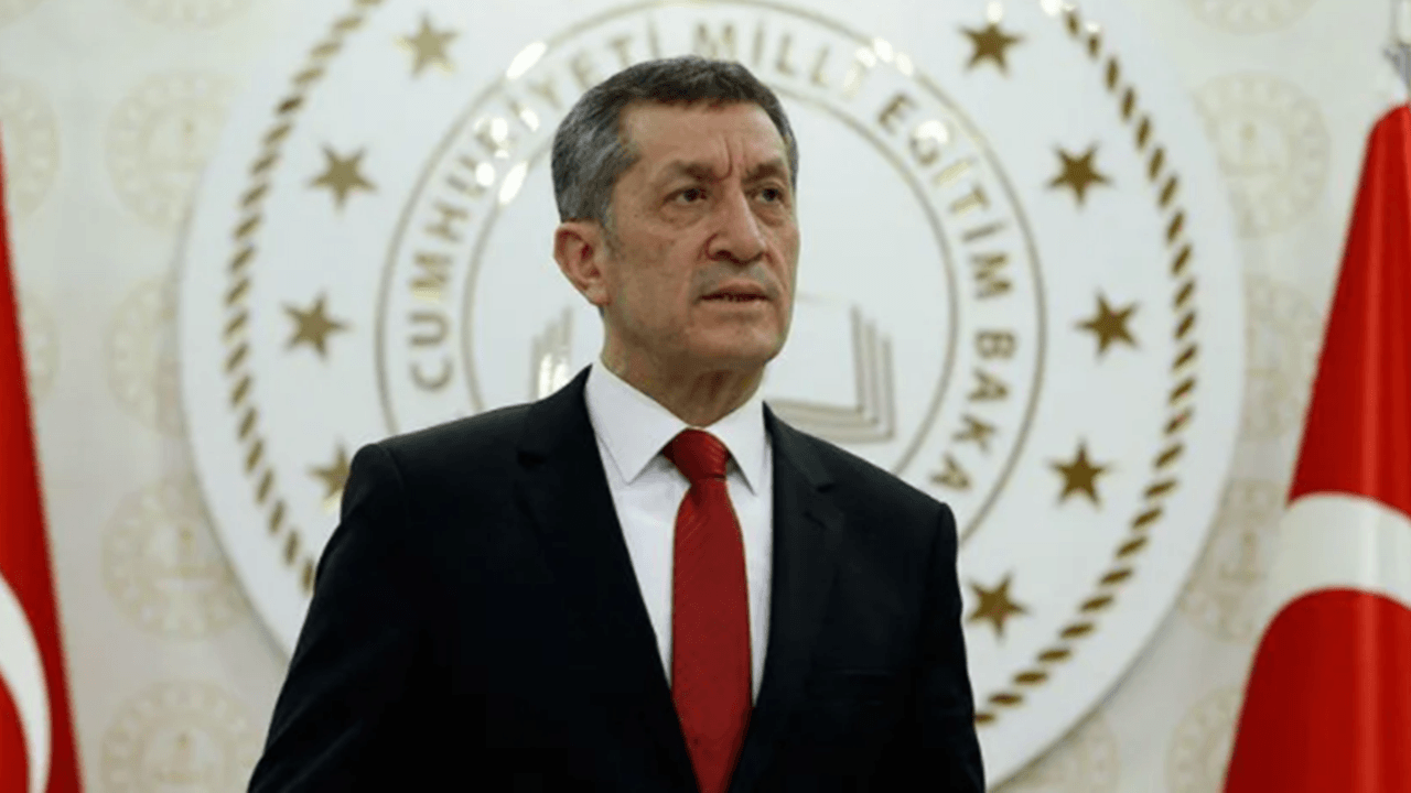 Bakan Selçuk'tan önemli tablet açıklaması