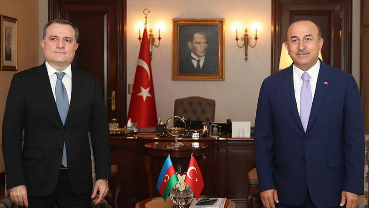 Çavuşoğlu, Bayramov'la Gence'yi görüştü