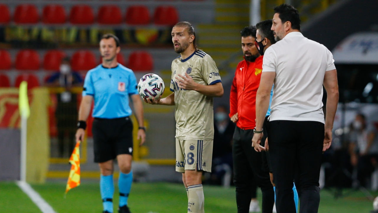 Erol Bulut: "Futboldan memnunum hakemdem değilim"