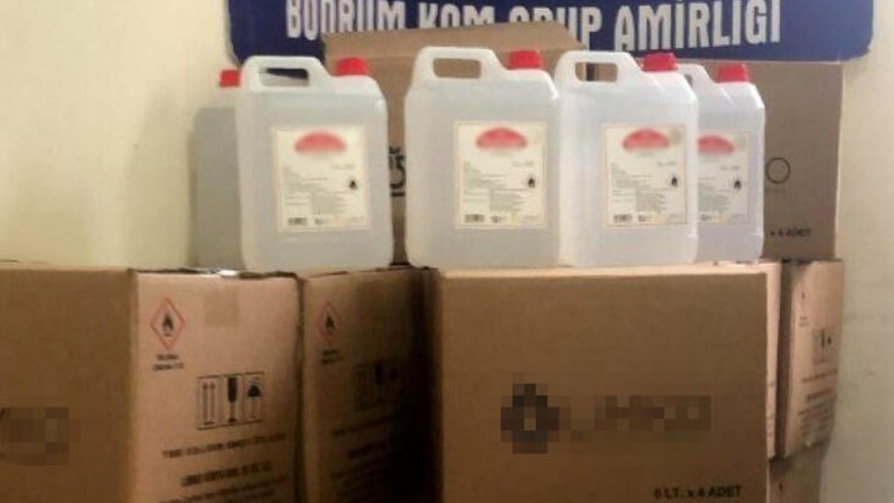 Bodrum'da eczaneye 'alkol' baskını